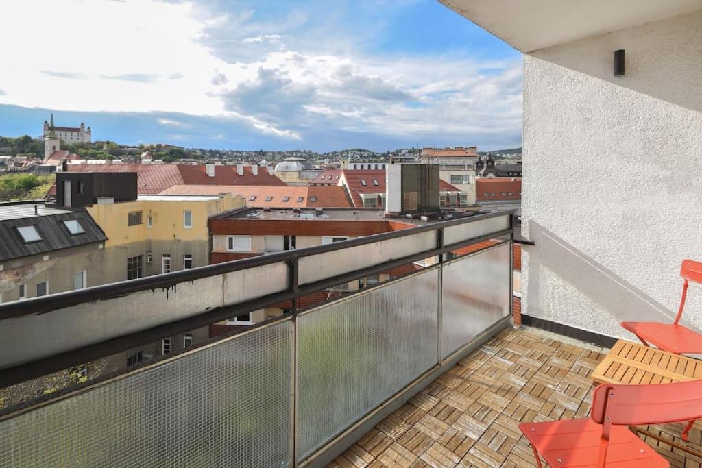 Old Town 2Br With Best View Bratislava Eksteriør billede